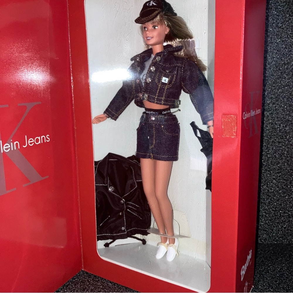 NWT BARBIE Calvin Klein Jeans Bloomingdales BARBIE doll #16211  1996